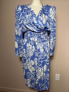 VTG Flora Kung Silk Blue & White Floral Wrap-Style Women’s Dress size VTG 10 / M